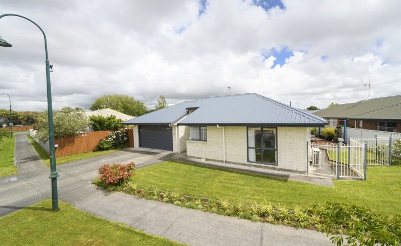 at 5 Lancewood Lane, Roslyn, Palmerston North