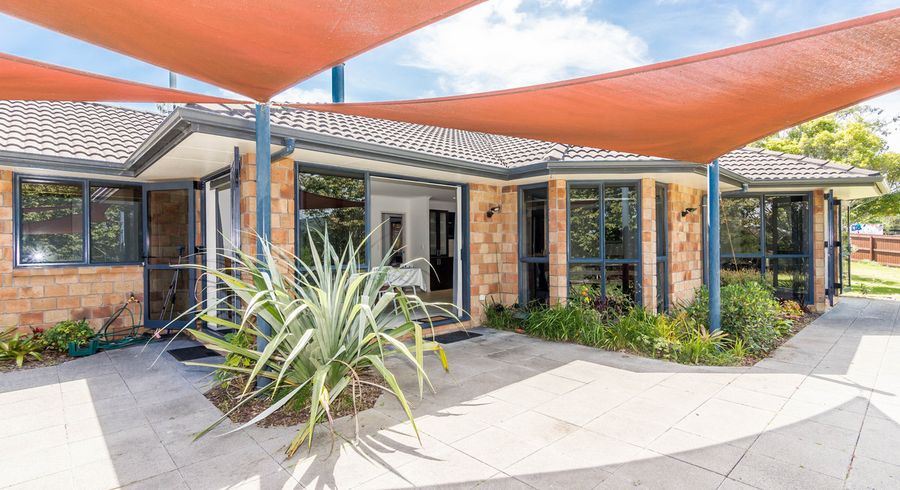  at 14 Mcentee Road, Waitakere, Auckland