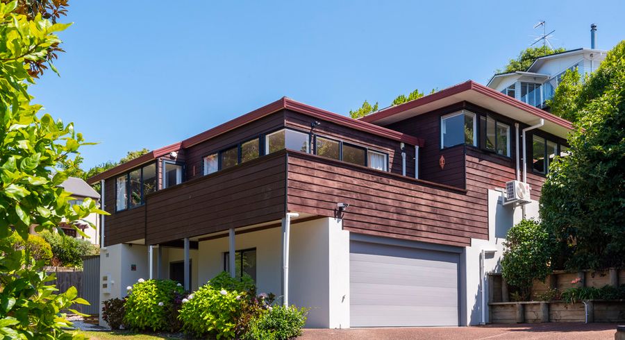  at 2/127 Sandspit Road, Shelly Park, Auckland