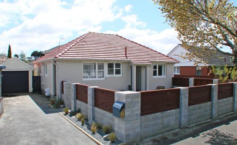  at 2/11 Naenae Road, Naenae, Lower Hutt