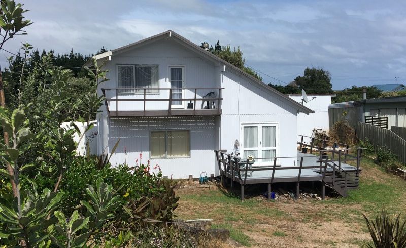  at 842 Hokio Beach Road, Hokio Beach