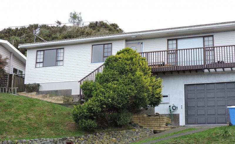  at 15 Somes Crescent, Newlands, Wellington