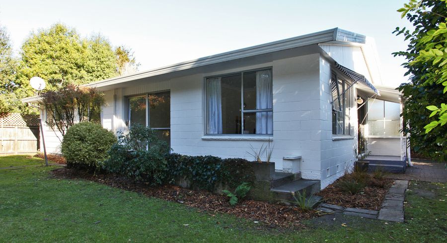  at 2-171/171 Fifield Terrace, Opawa, Christchurch