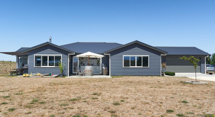  at 1048 Kahuranaki RD, Kahuranaki