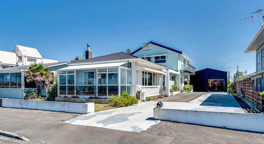  at 49 The Esplanade, Westshore, Napier