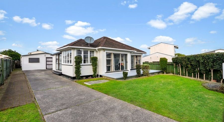  at 1/6 Woodside Road, Manurewa, Auckland