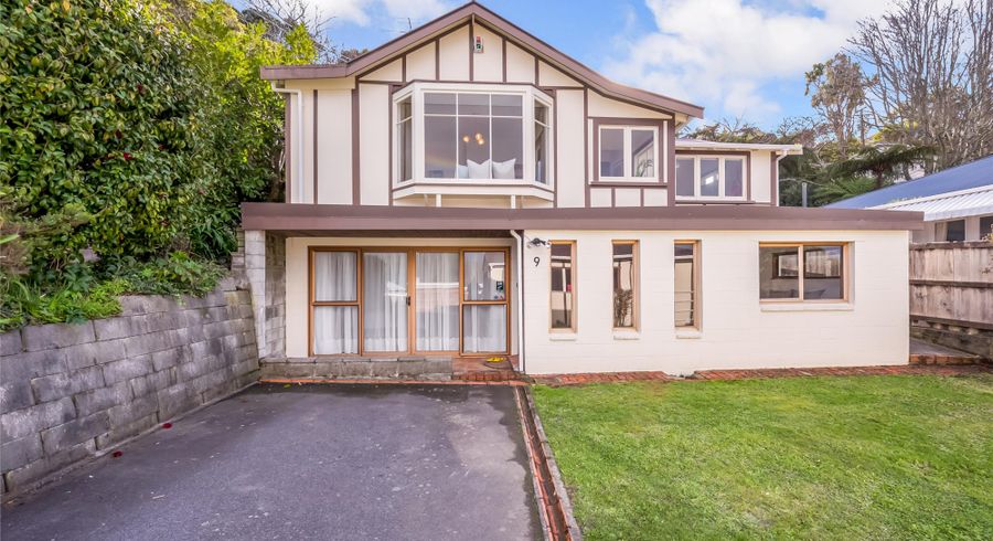  at 9 Onehuka Road, Tirohanga, Lower Hutt