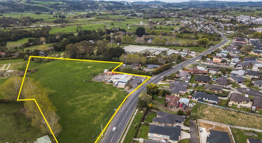  at 520 Great South Road, Rosehill, Papakura