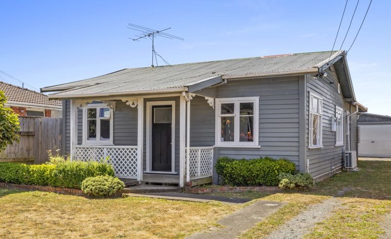  at 15 Sutherland Avenue, Silverstream, Upper Hutt