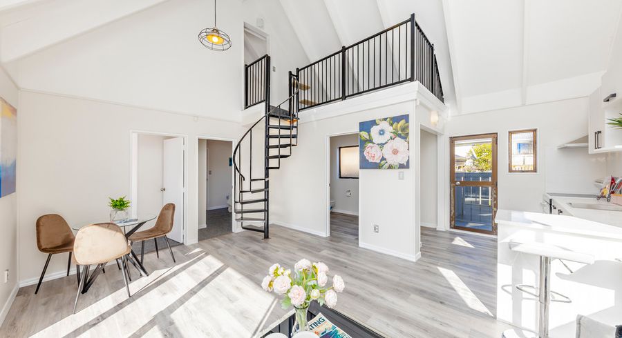  at 2/72 Weymouth Road, Manurewa, Auckland