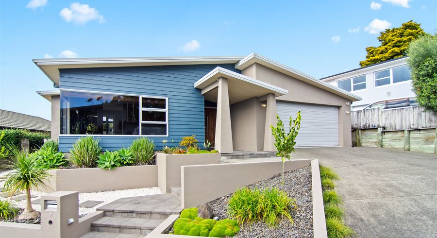  at 7 Greenfield Drive, Western Heights, Hamilton