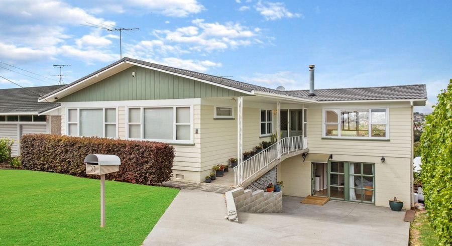  at 91 Coronation Road, Hillcrest, Auckland