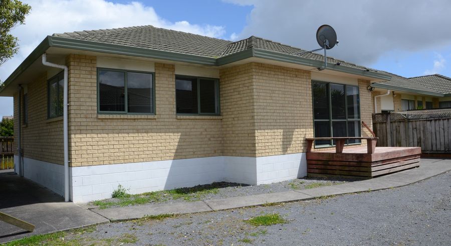  at 3 Benton Place, Manurewa, Auckland