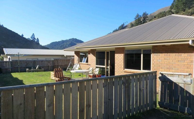  at 4 Cummins Street, The Brook, Nelson