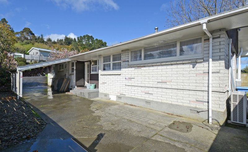  at 1 Hillside Drive, Maoribank, Upper Hutt