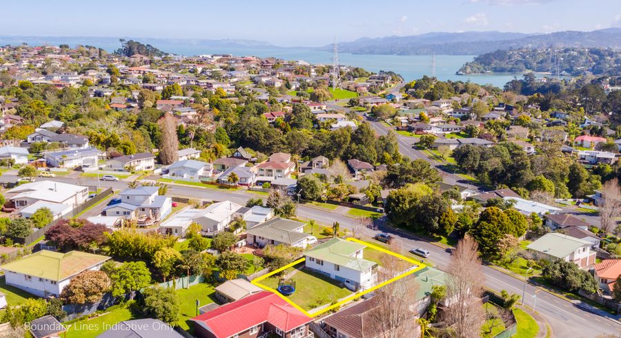  at 40 Commodore Drive, Lynfield, Auckland