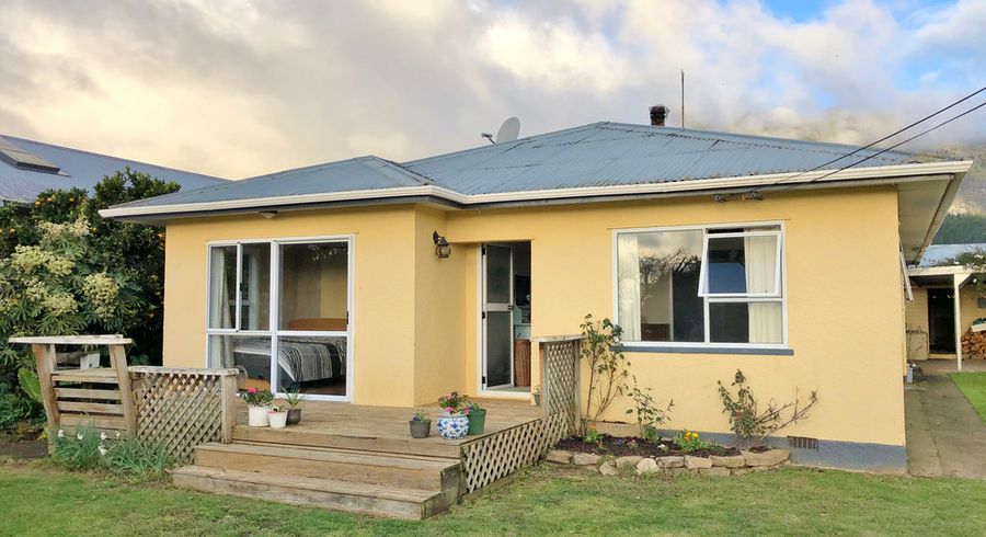  at 3 Packard Road, Motupipi