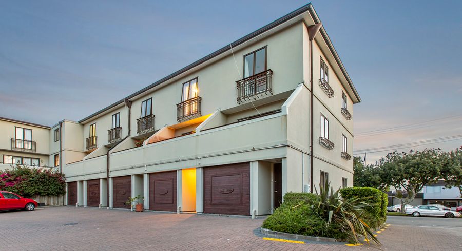  at 12/27 Rossmay Terrace, Kingsland, Auckland