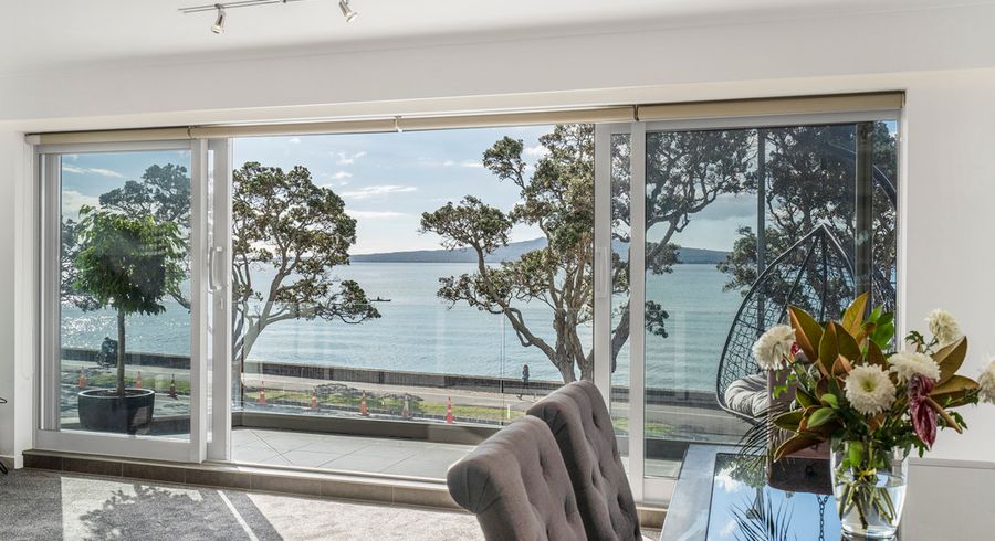  at 2/205 Tamaki Drive, Kohimarama, Auckland