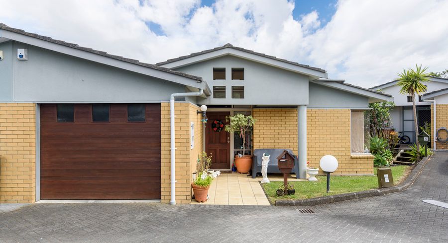  at 7/17 Matata Street, Blockhouse Bay, Auckland