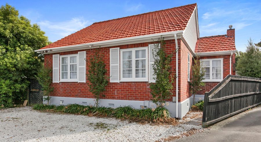  at 2 Winsor Crescent, Spreydon, Christchurch