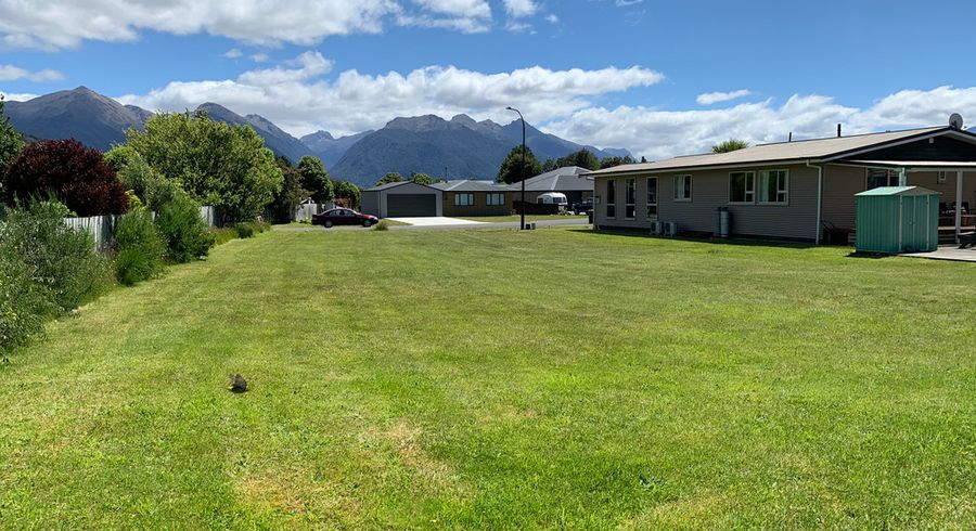  at 6 Motu-Au Close, Manapouri, Manapouri