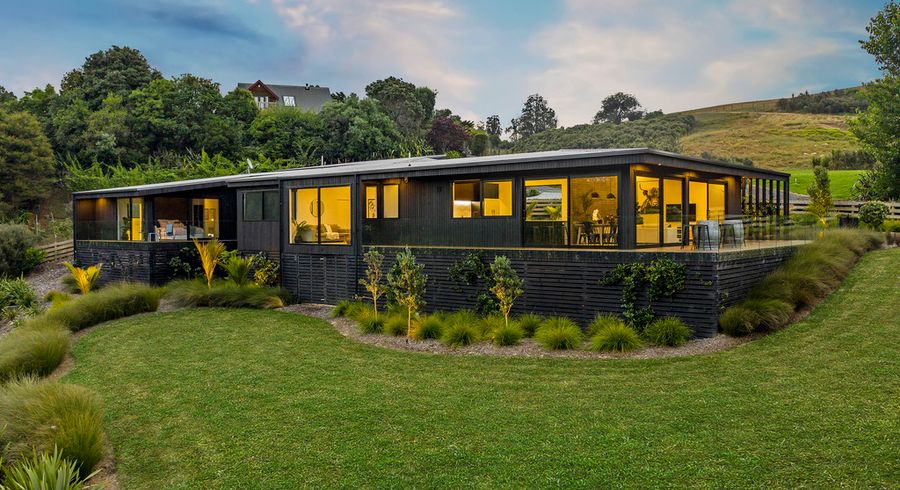  at 27 Brownhill Road, Manurewa