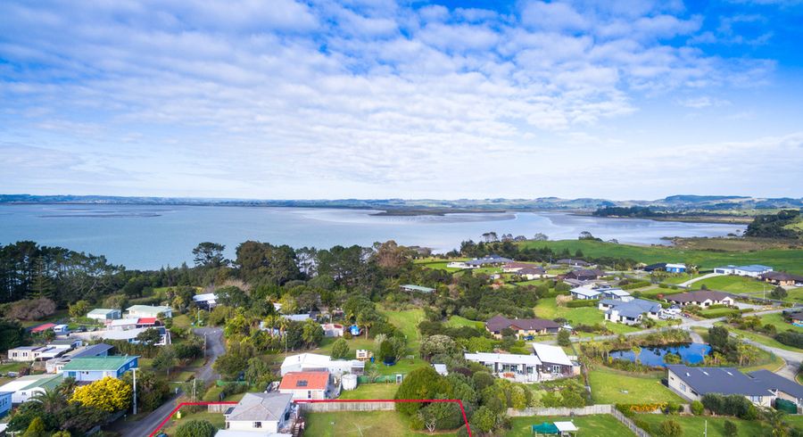  at 15 James Mcleod Road, Helensville