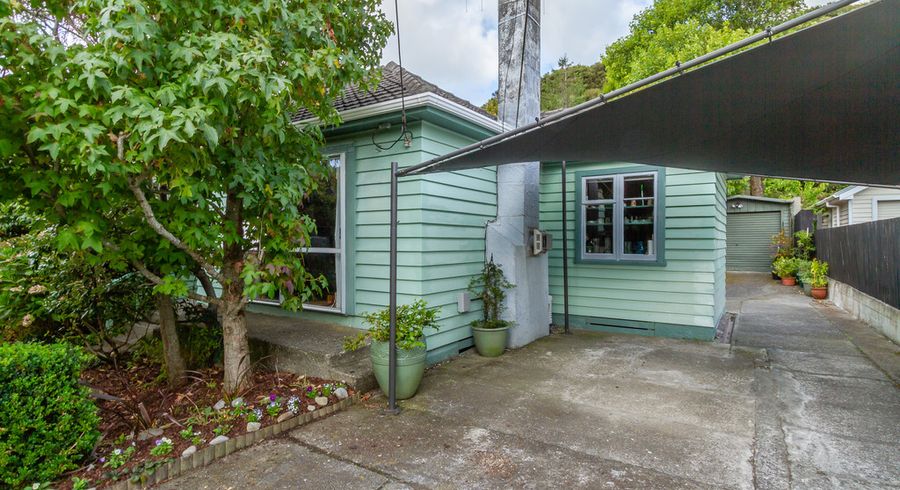 at 99 Wellington Road, Wainuiomata, Lower Hutt