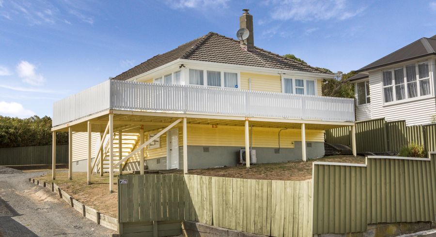  at 10 Maher Place, Ranui, Porirua