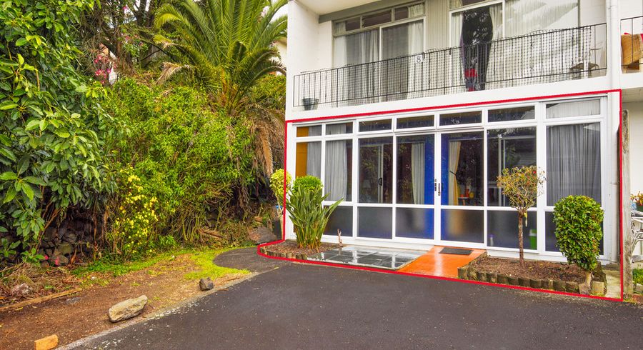  at 4/35 St Lukes RD, Mt Albert, Auckland
