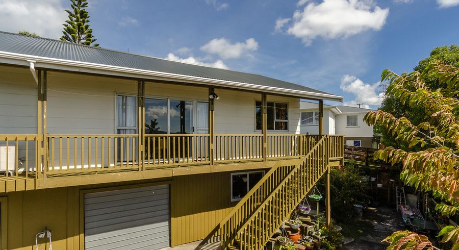  at 20B Bloomsbury Grove, Newlands, Wellington