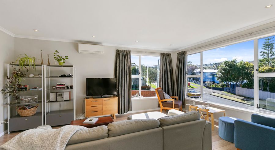  at 1 Cedar Street, Maungaraki, Lower Hutt