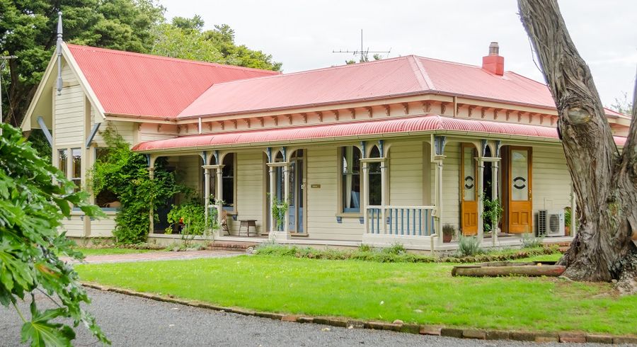  at 8 Hilton Road, Carterton