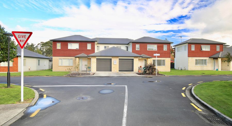  at 6 Rose Lane, Huntington, Hamilton