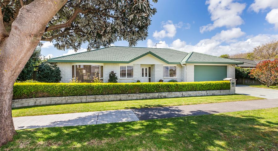  at 69 Guildford Drive, Paraparaumu