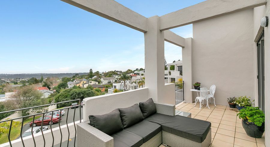  at 3/5 Monte Cassino Place, Birkdale, Auckland