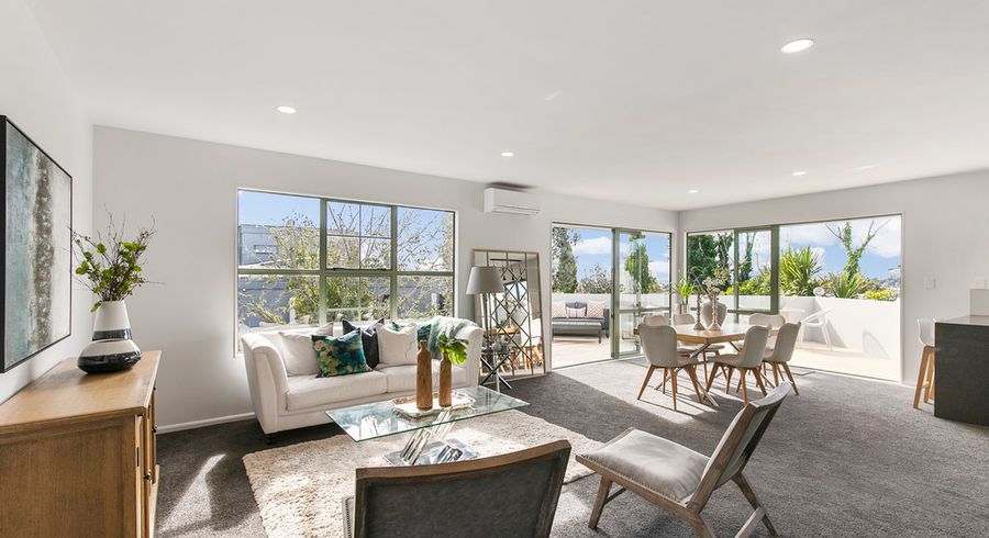 at 87 Glengarry Road, Glen Eden, Auckland