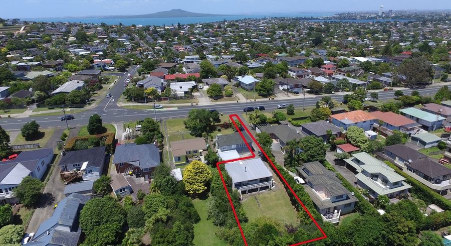 at 2/184 FORREST HILL ROAD, Forrest Hill, Auckland