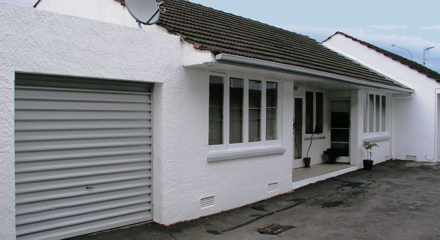  at 2/720 Manukau Road, Royal Oak, Auckland