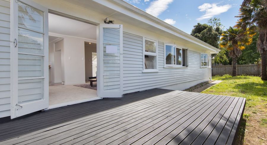  at 16A Ropata Avenue, Point England, Auckland