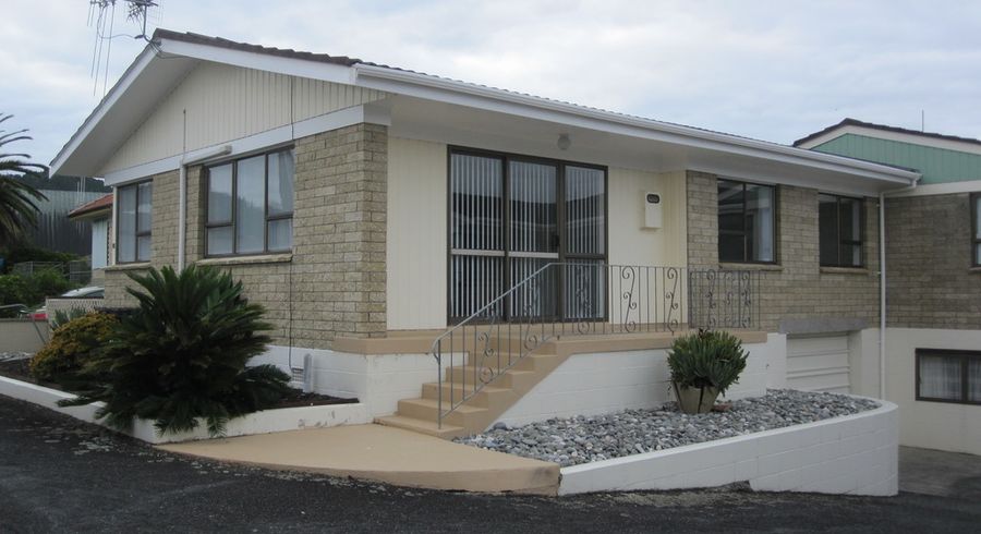  at 27 Kamo Road, Regent, Whangārei