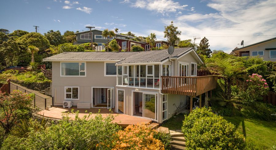  at 36 Rakeiora Grove, Korokoro, Lower Hutt