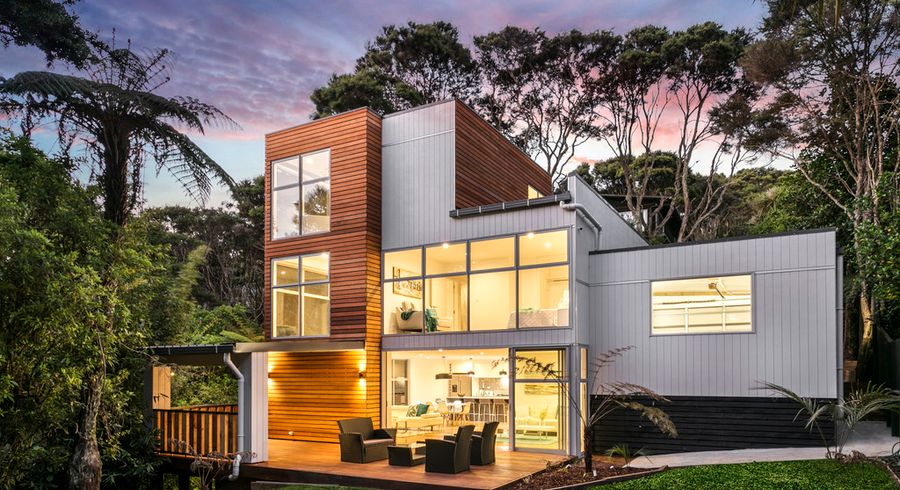  at 51F Rimutaka Place, Titirangi, Auckland