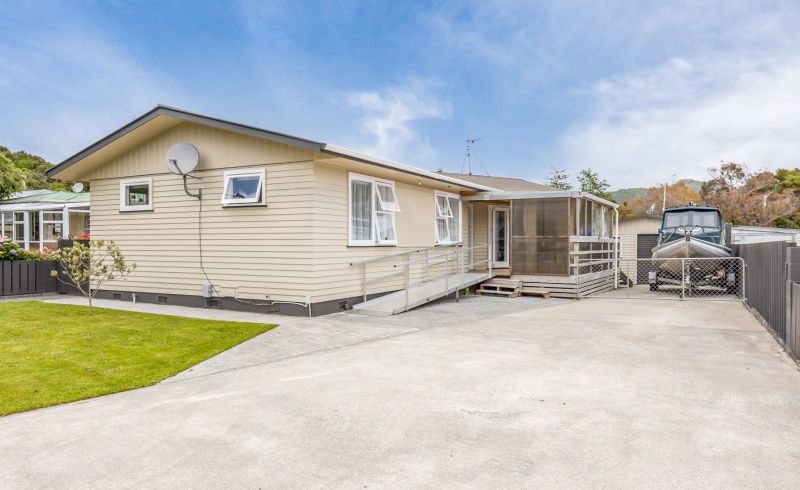  at 8 Mimihau Grove, Wainuiomata, Lower Hutt