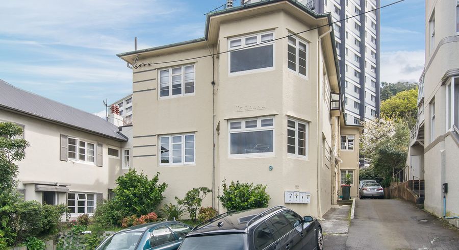  at 9D Stowe Hill, Thorndon, Wellington