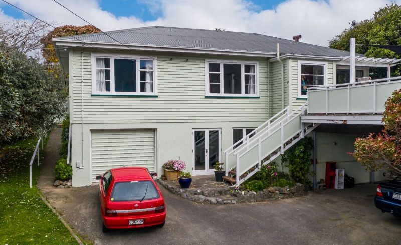  at 13 Lyndhurst Road, Tawa, Wellington