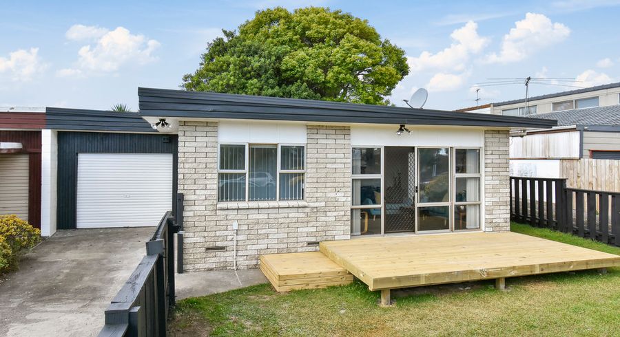  at 12 Browns Road, Manurewa, Auckland