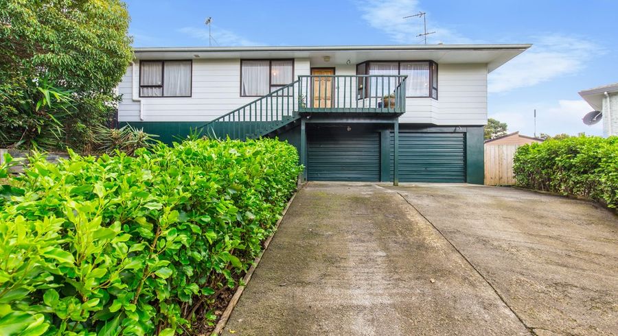  at 4 Flamingo Court, Goodwood Heights, Auckland