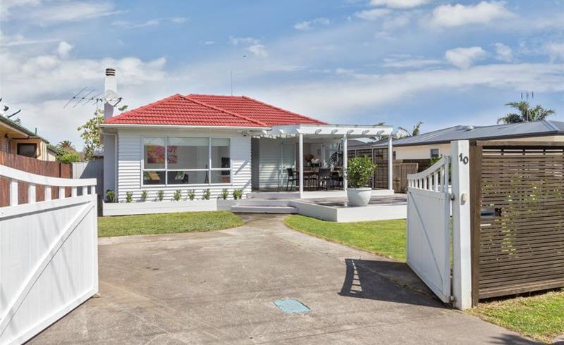  at 10 Browns Avenue, Pakuranga, Auckland
